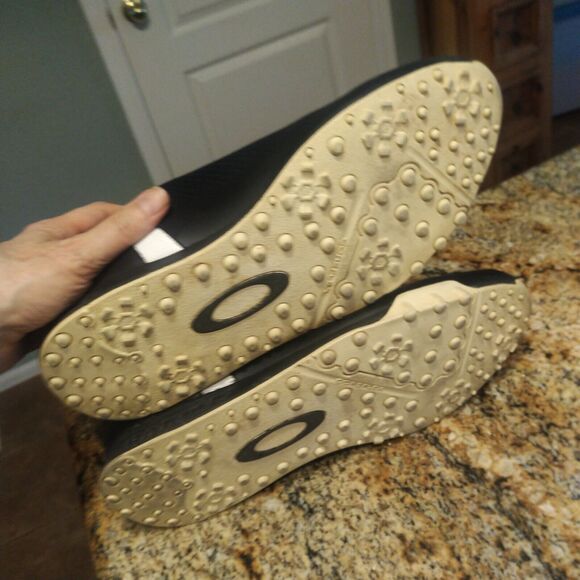 Oakley Men's Ripcord Golf Shoes Ortholite Soft Spike Black/White Leather Sz 11.5 - Picture 11 of 12